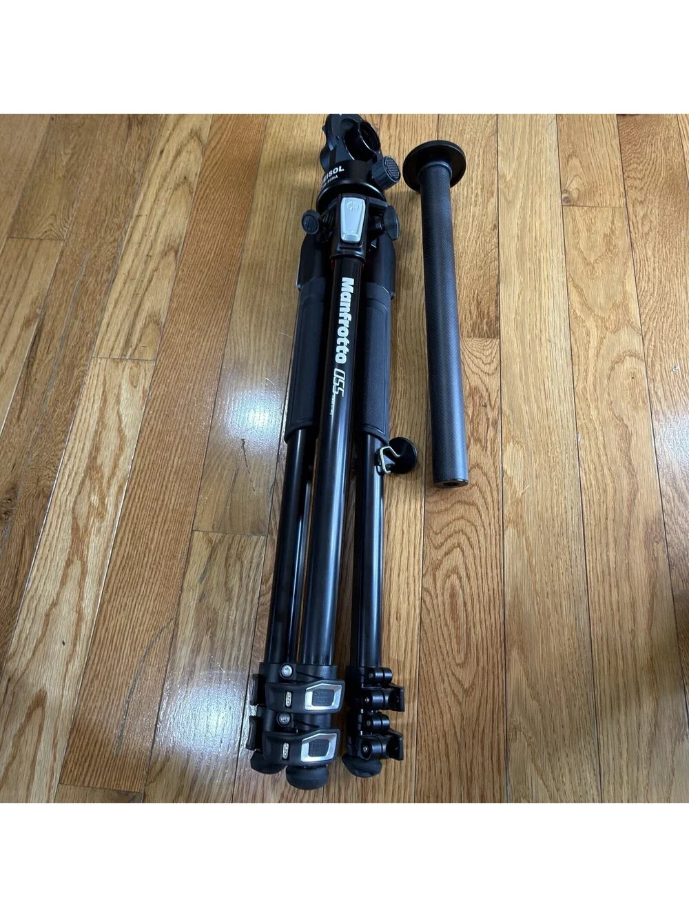Manfrotto 055 Carbon Fiber Tripod w/ FEISOL PB-90HA Panoramic Head ( PB-90HA)